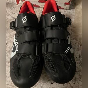 Peloton shoes size 43 never worn